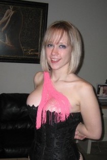 , 22  female escort, lincoln